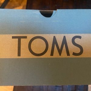 Toms  Majorca Cutout size 8.  NWT